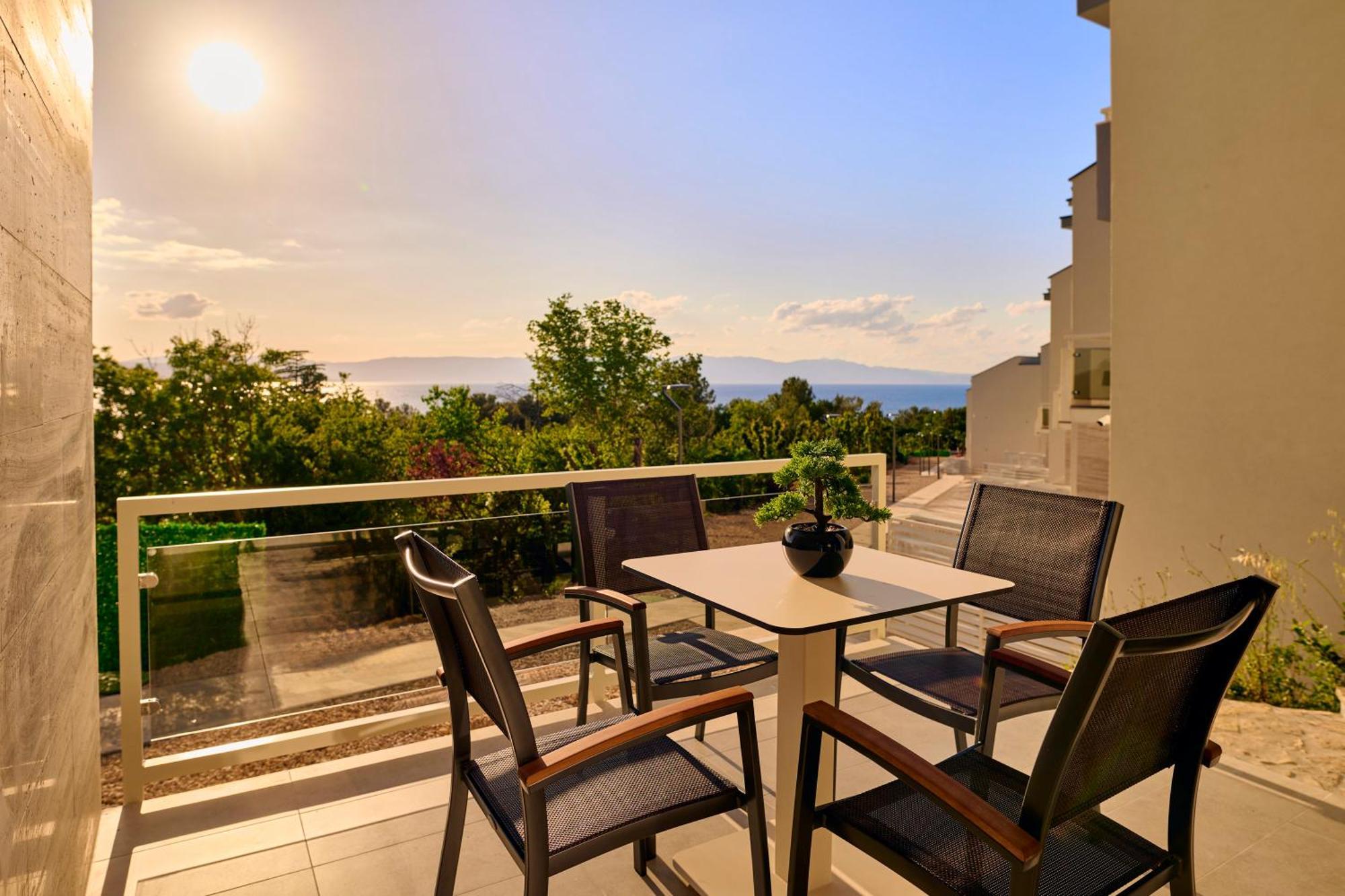 Malinska Green Apartments Екстериор снимка